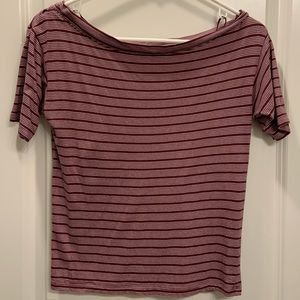 Uniqlo boatneck red and white striped top. Size S